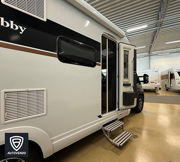 Hobby Maxia T 710 GE Sverigepaket Ugn köksfläkt 2 of 15