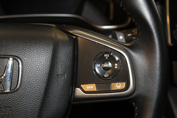 Honda CR-V 8 of 13