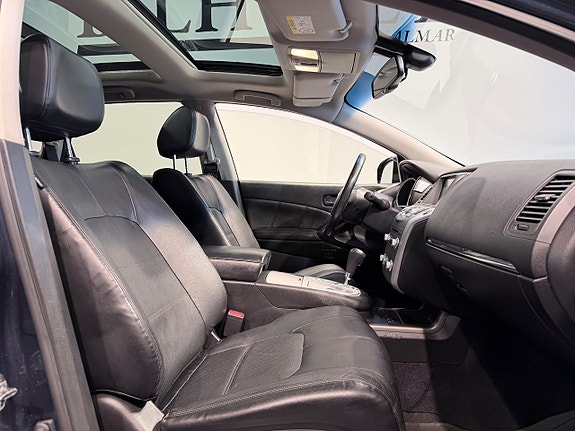 Nissan Murano 10 of 13