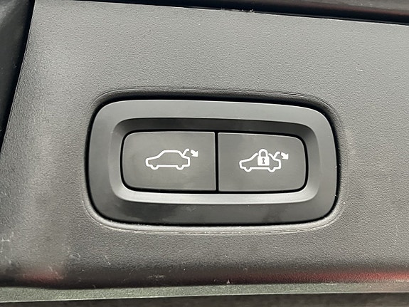Volvo V90 Cross Country 11 of 30