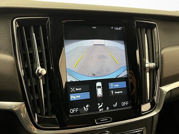 Volvo V90 Cross Country 18 of 30