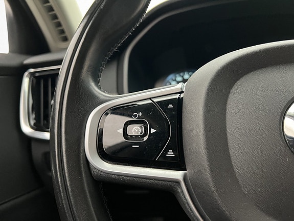 Volvo V90 Cross Country 16 of 30