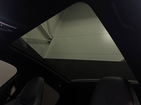 Porsche Cayenne Coupe 11 of 28
