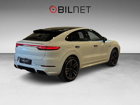 Porsche Cayenne Coupe 6 of 28