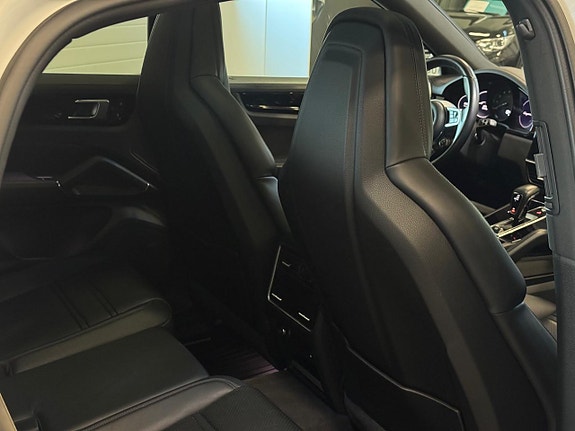 Porsche Cayenne Coupe 23 of 28