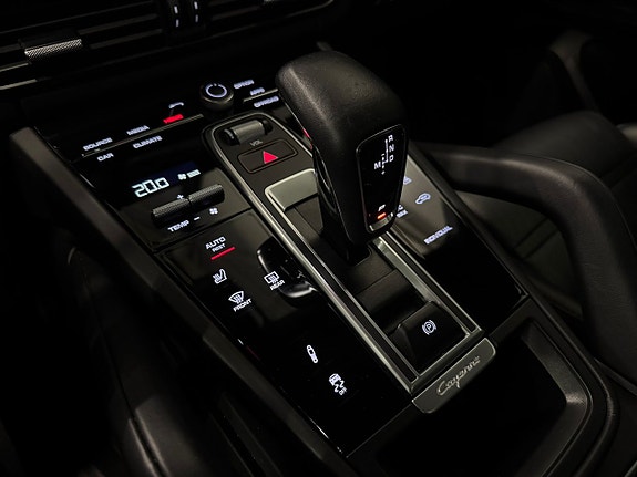 Porsche Cayenne Coupe 15 of 28