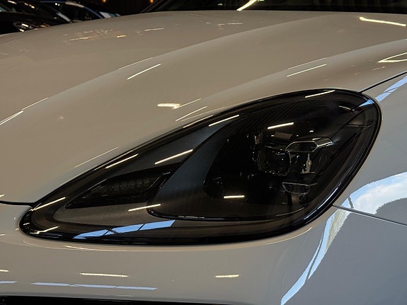 Porsche Cayenne Coupe 19 of 28