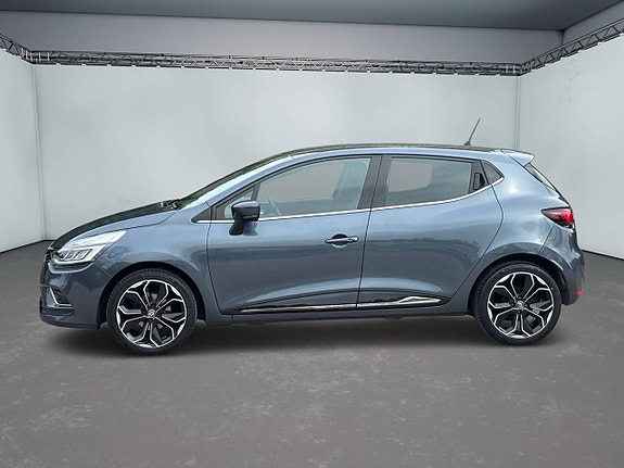 Renault Clio 2 of 5