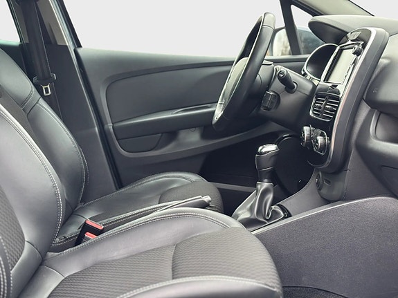 Renault Clio 6 of 13