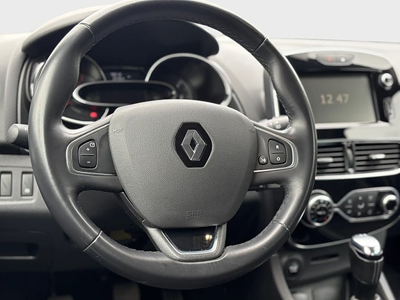 Renault Clio 9 of 13