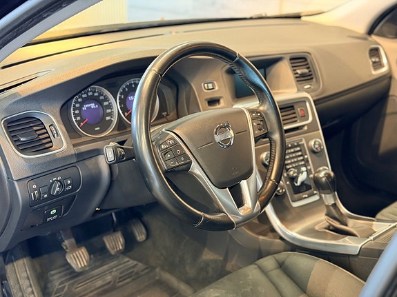 Volvo S60 6 of 29