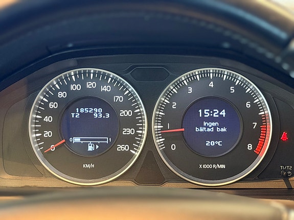 Volvo S60 15 of 29
