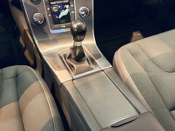Volvo S60 20 of 29