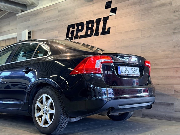 Volvo S60 5 of 5
