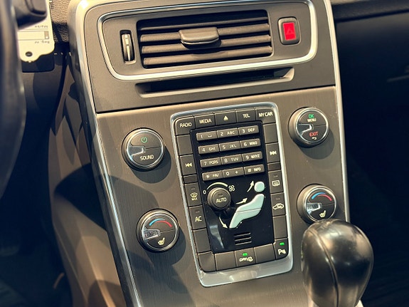 Volvo S60 19 of 29