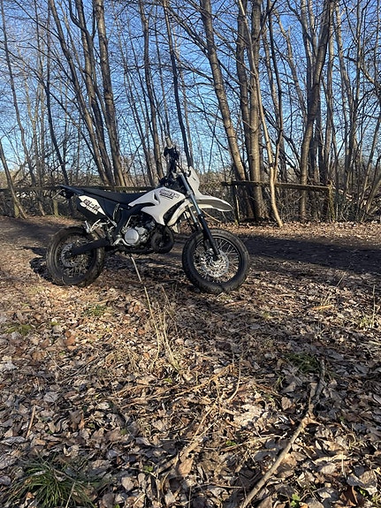 Yamaha DT50Rsm 3 of 4