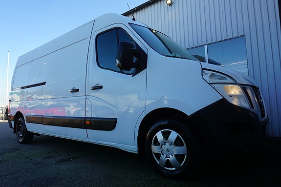 Nissan NV400 17 of 17