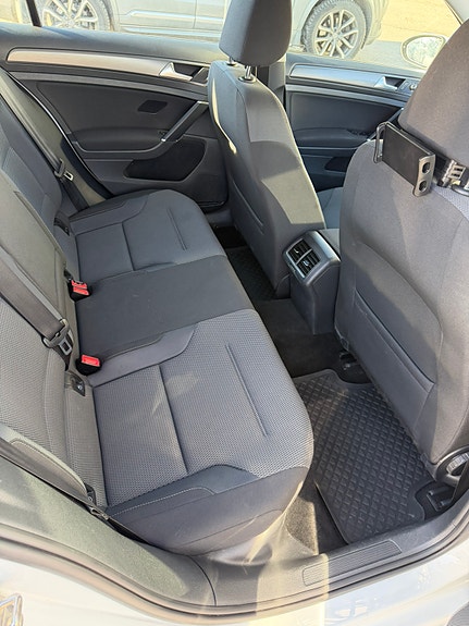 Volkswagen Golf VII 8 of 8