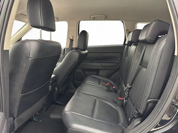 Mitsubishi Outlander 24 of 30
