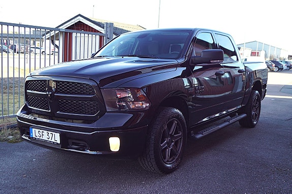 RAM 1500 4 of 5