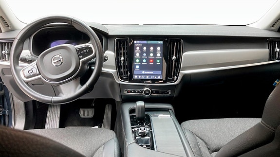 Volvo V90 Cross Country 10 of 14