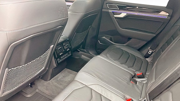 Volkswagen Touareg 13 of 15