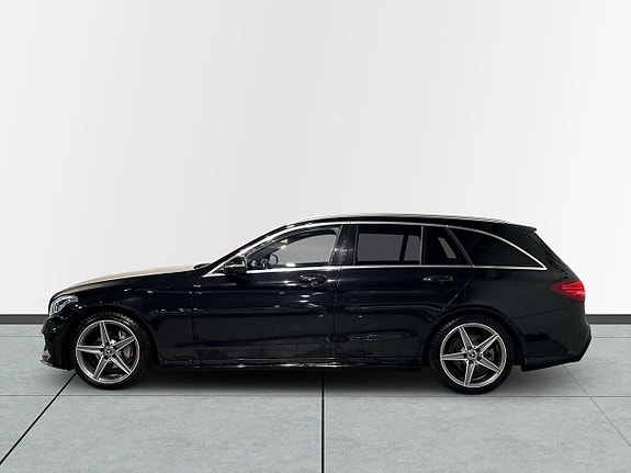 Mercedes-Benz C220 d 4 of 5