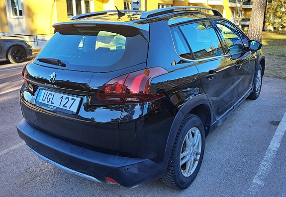 Peugeot 2008 4 of 5
