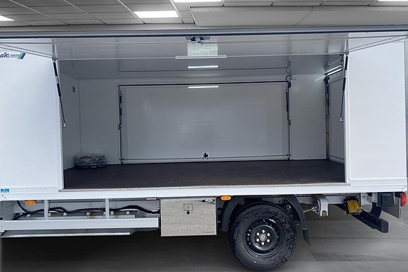Mercedes-Benz eSprinter 420 14 of 25
