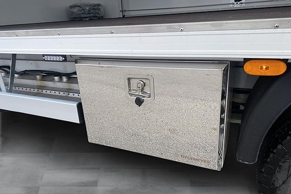 Mercedes-Benz eSprinter 420 17 of 25