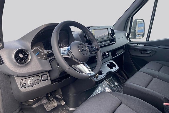 Mercedes-Benz eSprinter 420 7 of 25