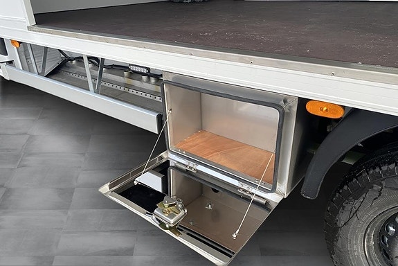 Mercedes-Benz eSprinter 420 18 of 25