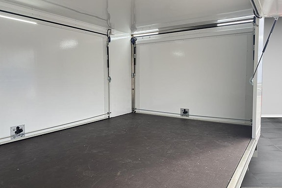 Mercedes-Benz eSprinter 420 16 of 25