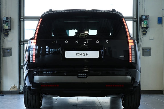 Hyundai Ioniq 9 5 of 29