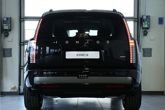 Hyundai Ioniq 9 5 of 27