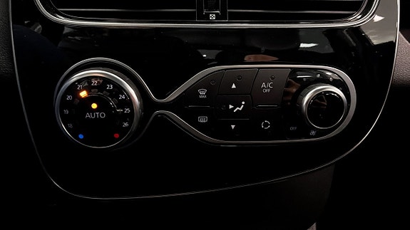 Renault Clio 16 of 26