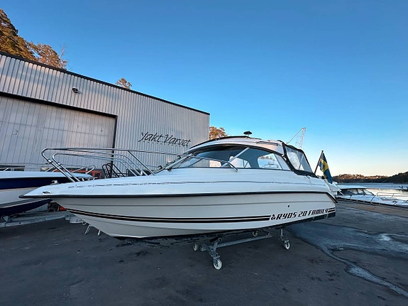 Ryds 20 Family - 4,3 MPI 220hk - Endast 249h - Fint skick