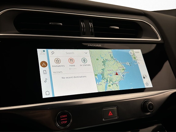 Jaguar I-PACE 18 of 30
