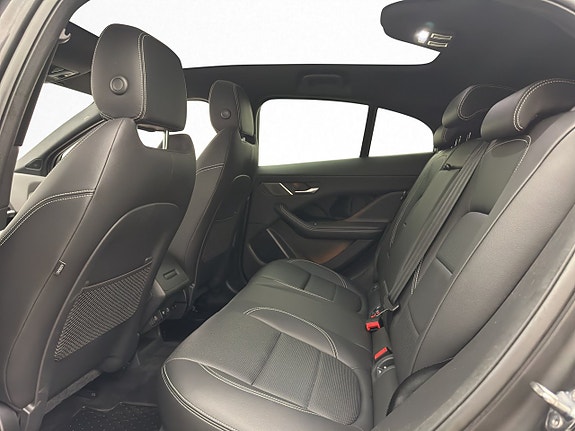 Jaguar I-PACE 14 of 30