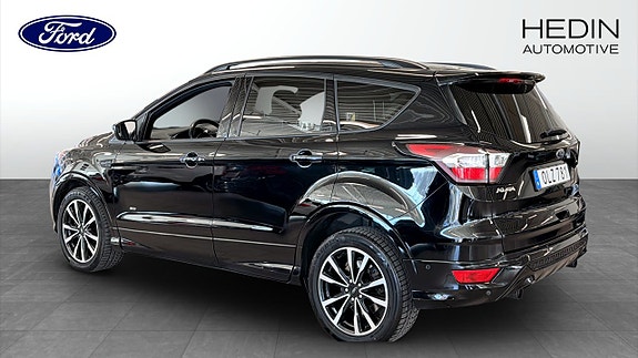 Ford Kuga 2 of 5