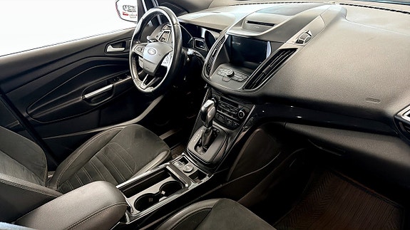 Ford Kuga 3 of 5