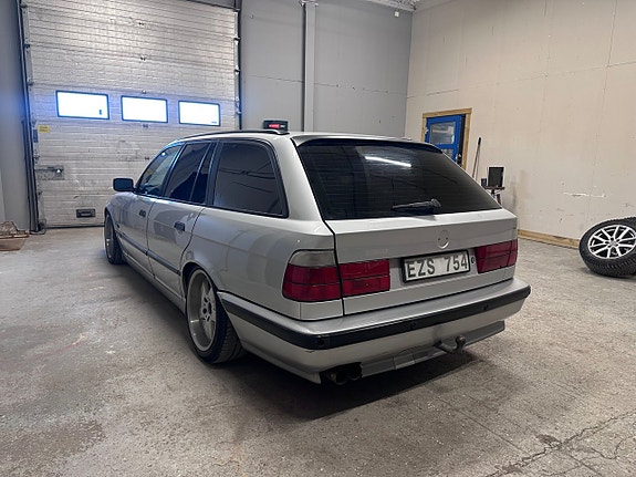 BMW 530i 5 of 5