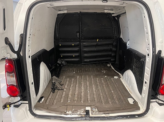 Peugeot Partner 13 of 13