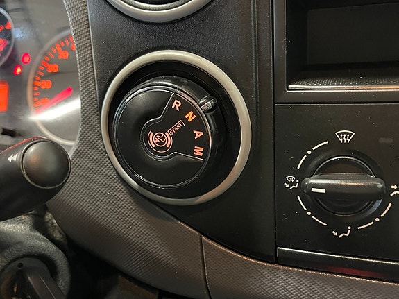 Peugeot Partner 10 of 13