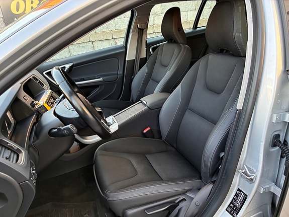 Volvo V60 19 of 24