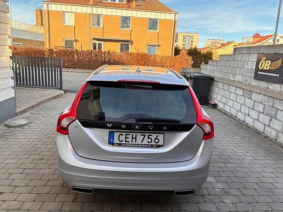 Volvo V60 10 of 24