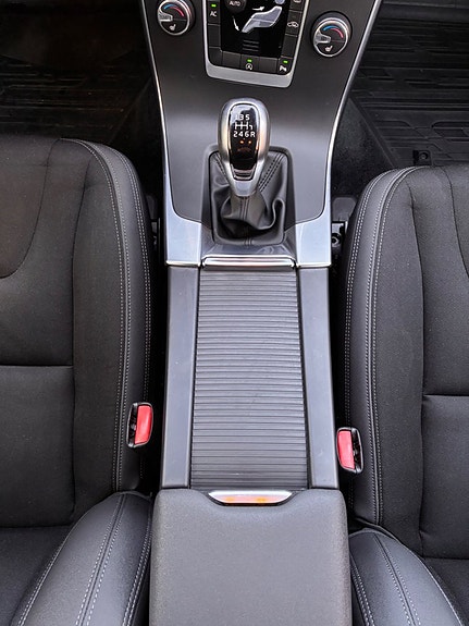 Volvo V60 16 of 24