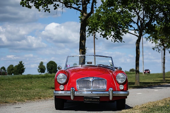 MG M 3 of 5