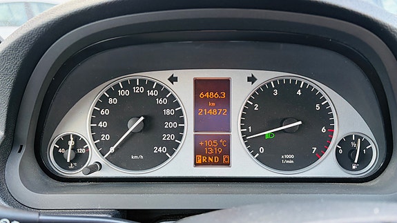 Mercedes-Benz B 180 9 of 15