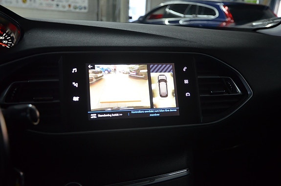 Peugeot 308 SW 10 of 15